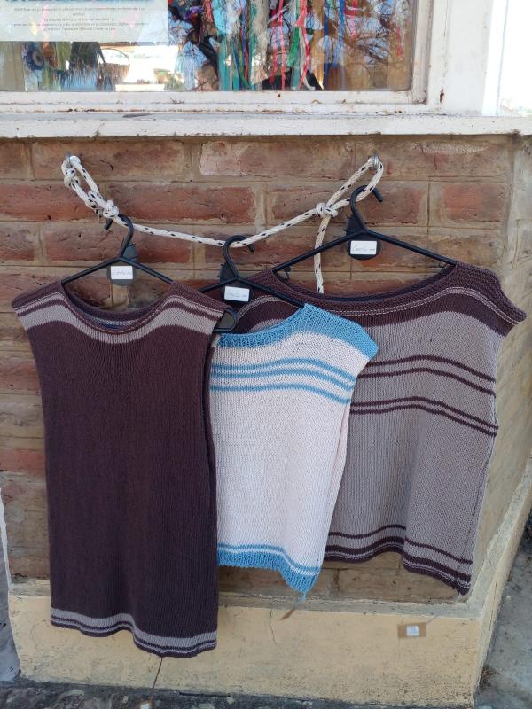 Imagen ilustrativa de Chalecos de Hilo Talle M "Lerilu"